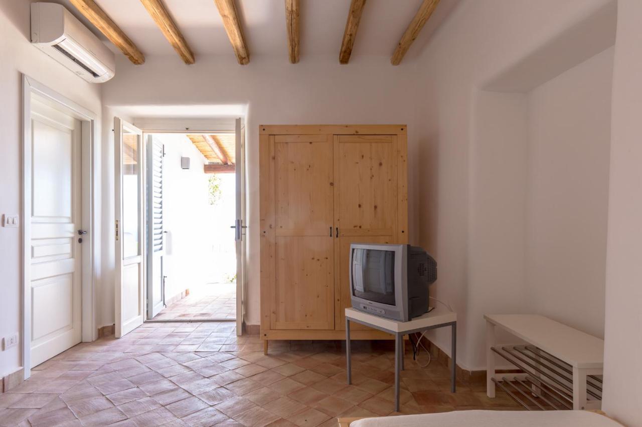 Le Casette Di Malfa Esterno foto